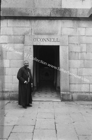 DR.(TIBURTIUS)  ROCHE S.J. AT GLASNEVIN O'CONNELLS TOMB